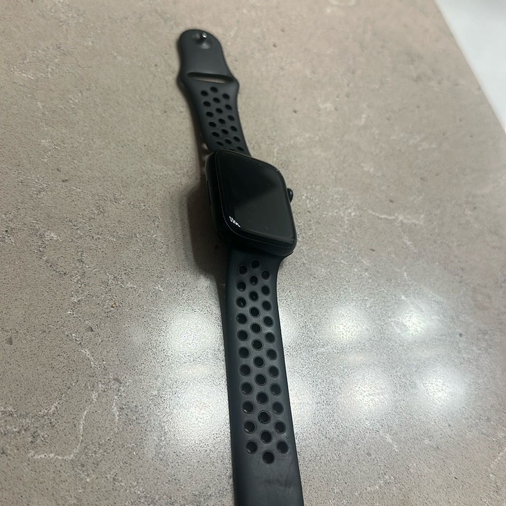 Apple Watch Series 8 45MM Aluminum Case - Nike edition and band